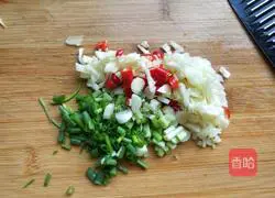 Illustration of how to make cold cucumbers and peppers 5