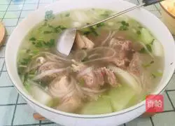 Illustration of how to make mutton stewed radish 7