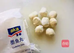 Illustration of how to make cuttlefish ball and seaweed soup 1