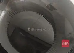 Chicken version of Beijing Illustration of how to make shredded pork with sauce 4