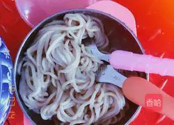 Illustration of homemade hot dry noodles 9