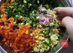 Illustration of how to make homemade lazy meat buns 3