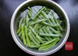 Illustration of how to make cold long beans 6