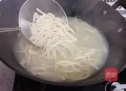 Illustration of dry-mixed gluten noodles 6