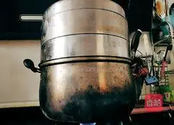 Illustration of how to make pork rose steamed buns 19