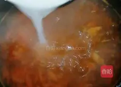 Illustration of how to make tomato and egg drop soup 4