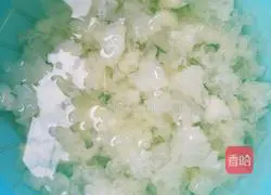 Illustration of how to make Tremella and Lotus Seed Soup 2