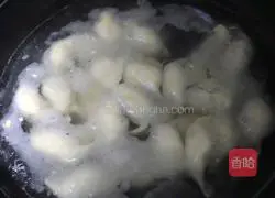 Illustration of how to make leek and egg dumplings 8