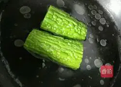 Bitter Melon Banana Recipe Illustration 2