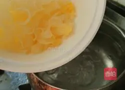 Recipe for Barley, Red Dates and Tremella Soup 7