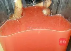 Illustration of how to make watermelon ice cream 4