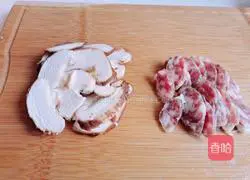 Sausage Illustration of how to make fried noodles with eggs 5