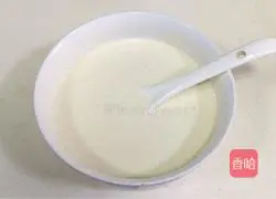 Illustration of how to make carrot and egg pancakes 3