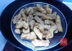 Illustration of how to make pork slices 11