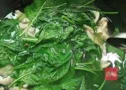 Chili leaf chicken slices soup recipe 5