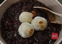 Illustration of how to make red bean rice cake soup 8