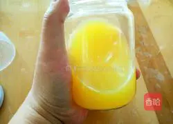 Illustration of how to make egg drink soaked in vinegar 10
