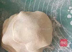 Illustration of how to make mushroom and vegetable buns 1