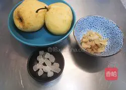 Illustration of how to make rock sugar, snow pear and lily soup 1