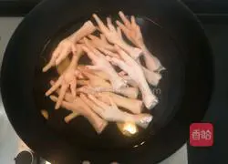 Illustration of how to make cold boneless chicken feet 3