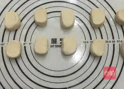 Illustration of how to make pan-fried steamed buns 6