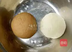 Illustration of how to make snack cat ears 4