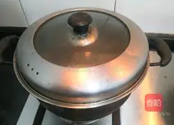 Illustration of how to make wild rice fungus and chicken soup 15