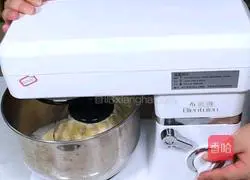 Super popular ins cake milk tea and cake batter preparation method illustration 5