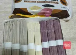 Illustration of making fish head powder 7