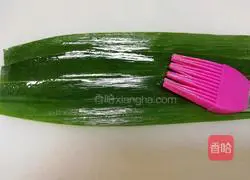 Illustration of how to make crystal rice dumplings 2