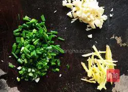 Illustration of how to make braised beans and noodles 3