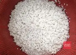 Illustration of how to make salted egg yolk and pork floss siomai 2