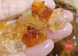 Recipe for nourishing the skin and nourishing the lungs (cranberry, peach gum, tremella and snow pear soup) 3