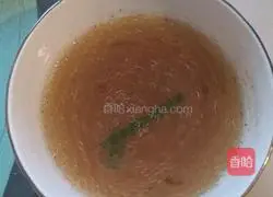 Illustration of how to make green onion clear soup noodles 7