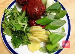 Illustration of how to make healthy taro pork ribs soup 4