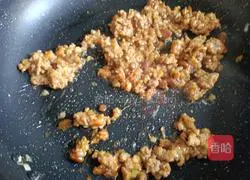 Illustration of how to make Chongqing noodles 6