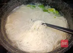 Illustration of how to make matsutake beef sauce noodles 5