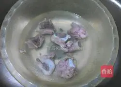 Lotus root and pork bone soup recipe 3