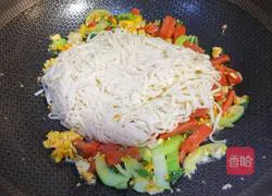 Illustration of how to make fried noodles 8