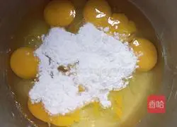 Illustration of how to make eight-inch whole egg cake (including cup cake) 1