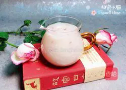 Illustration of how to make cranberry yam soup (strengthening the spleen and nourishing the skin) 11