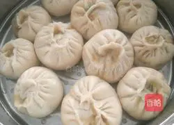 Illustration of how to make leek, egg and dried rice buns 8