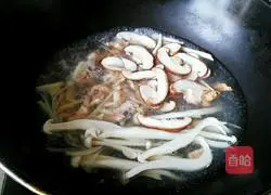 Mushroom and meat slices soup recipe 8