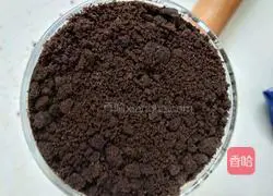 Illustration of how to make strawberry Oreo potted plants 10