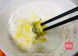 Illustration of how to make egg pancakes 4