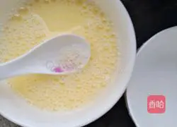 Illustration of how to make egg custard in ten seconds 3