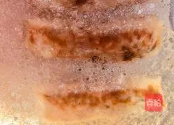 Golden ice flower vegetarian pot stickers, nutritious and delicious recipe 15