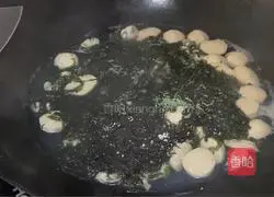 Sea seaweed meatballs Illustration of how to make oyster soup 7