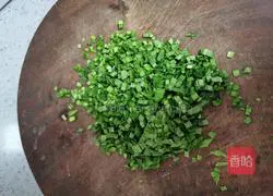 Illustration of how to make Longxu Noodles in Sour Soup 5