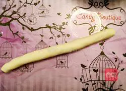 Illustration of how to make beef and onion dumplings 10